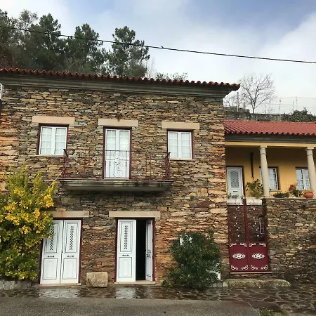 Holiday home Casa Da Escola Antiga